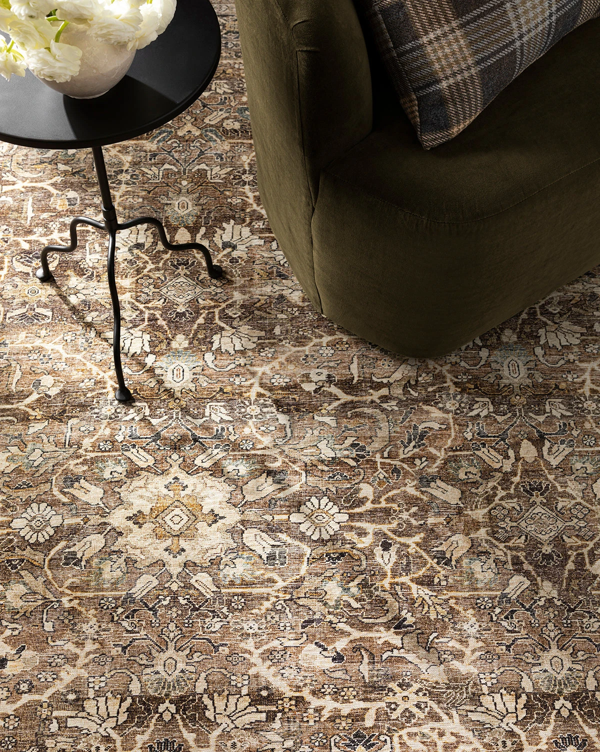 Isameta Rug - Image 2