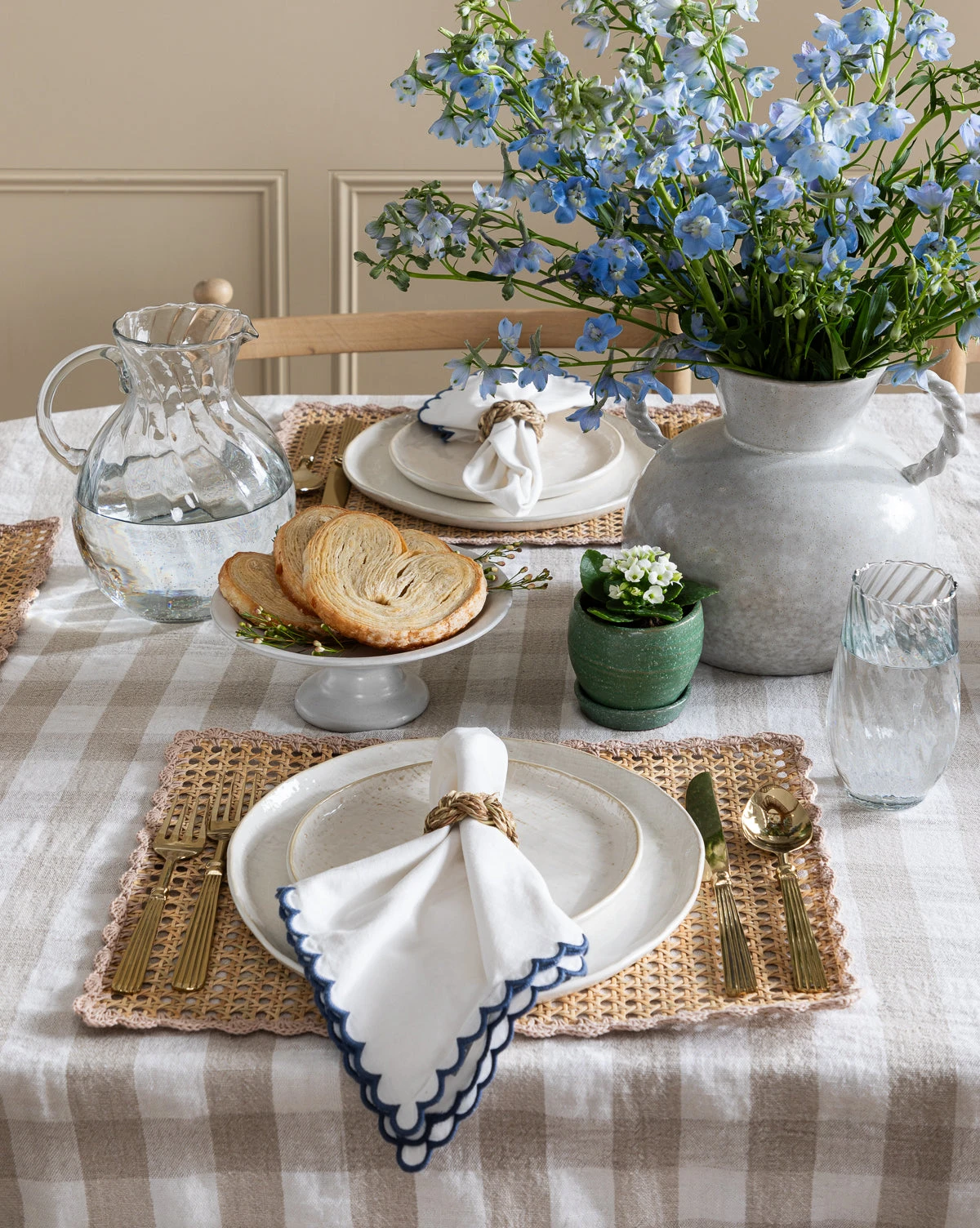 Scallop Border Napkins (Set Of 4) - Image 3