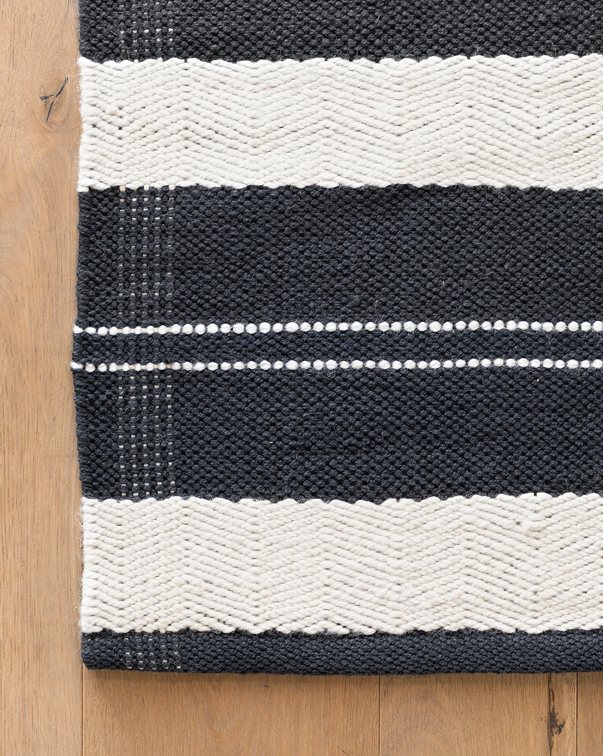 Penfield Handwoven Indoor/Outdoor Rug - Image 2