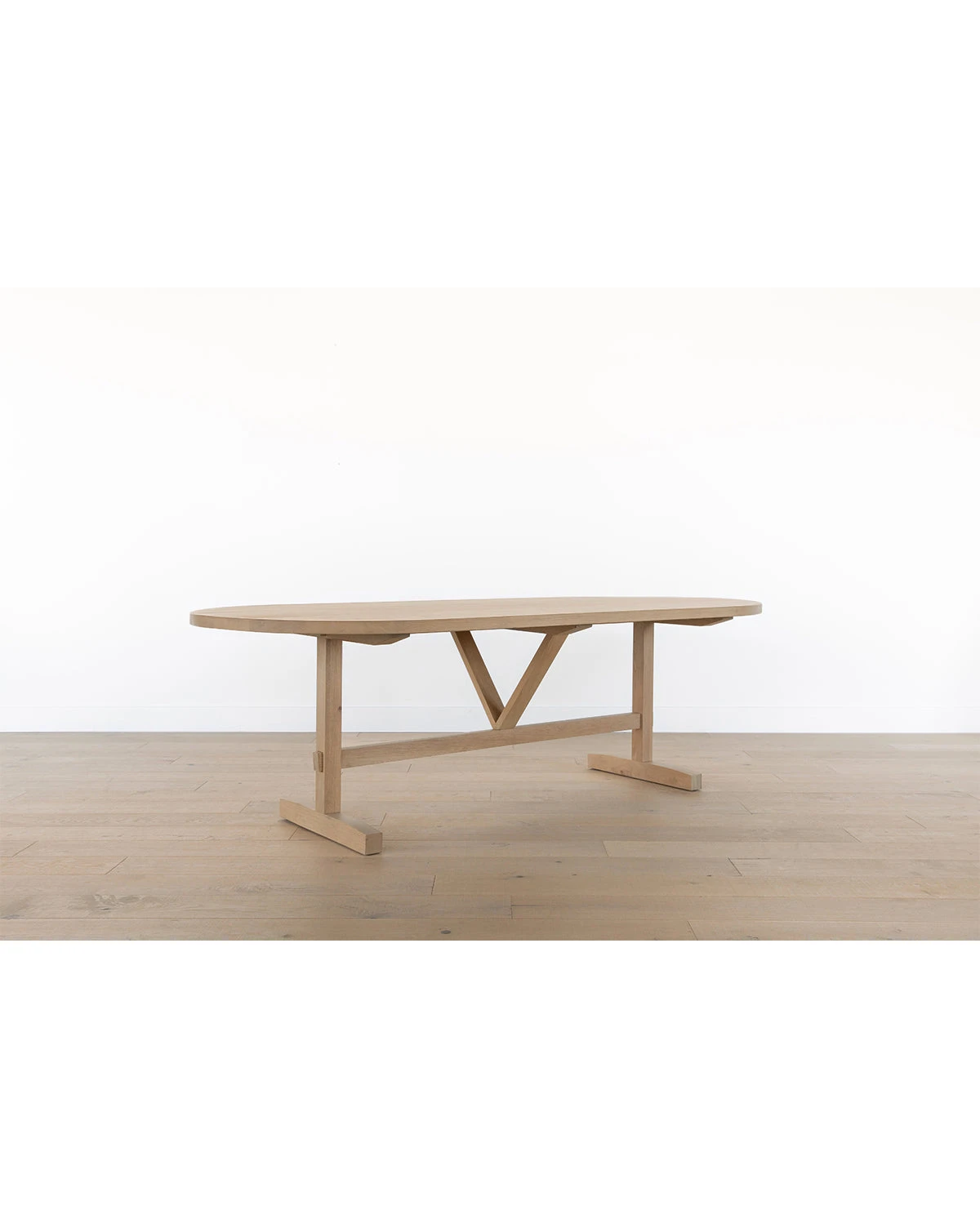 Giselle Oval Dining Table - Image 5
