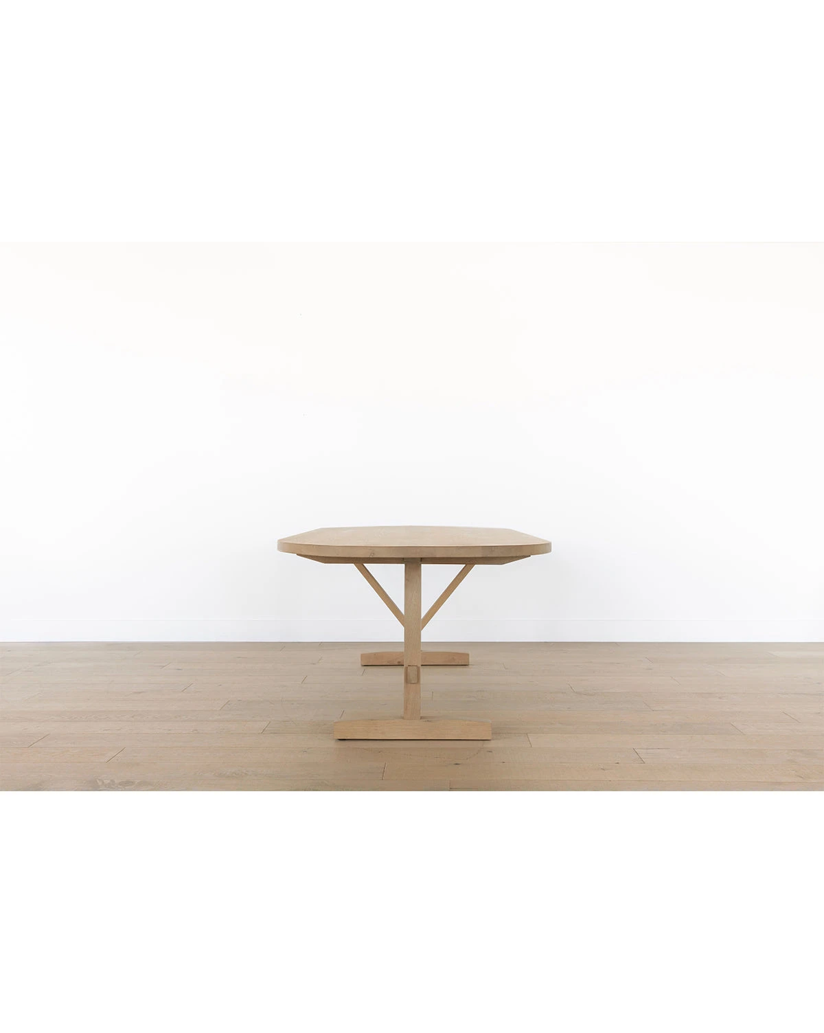 Giselle Oval Dining Table - Image 6