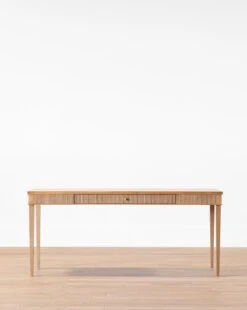 Pieter Desk