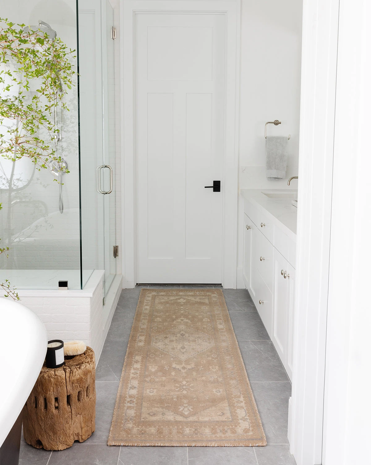 Zaragoza Hand-Tufted Wool Rug - Image 3