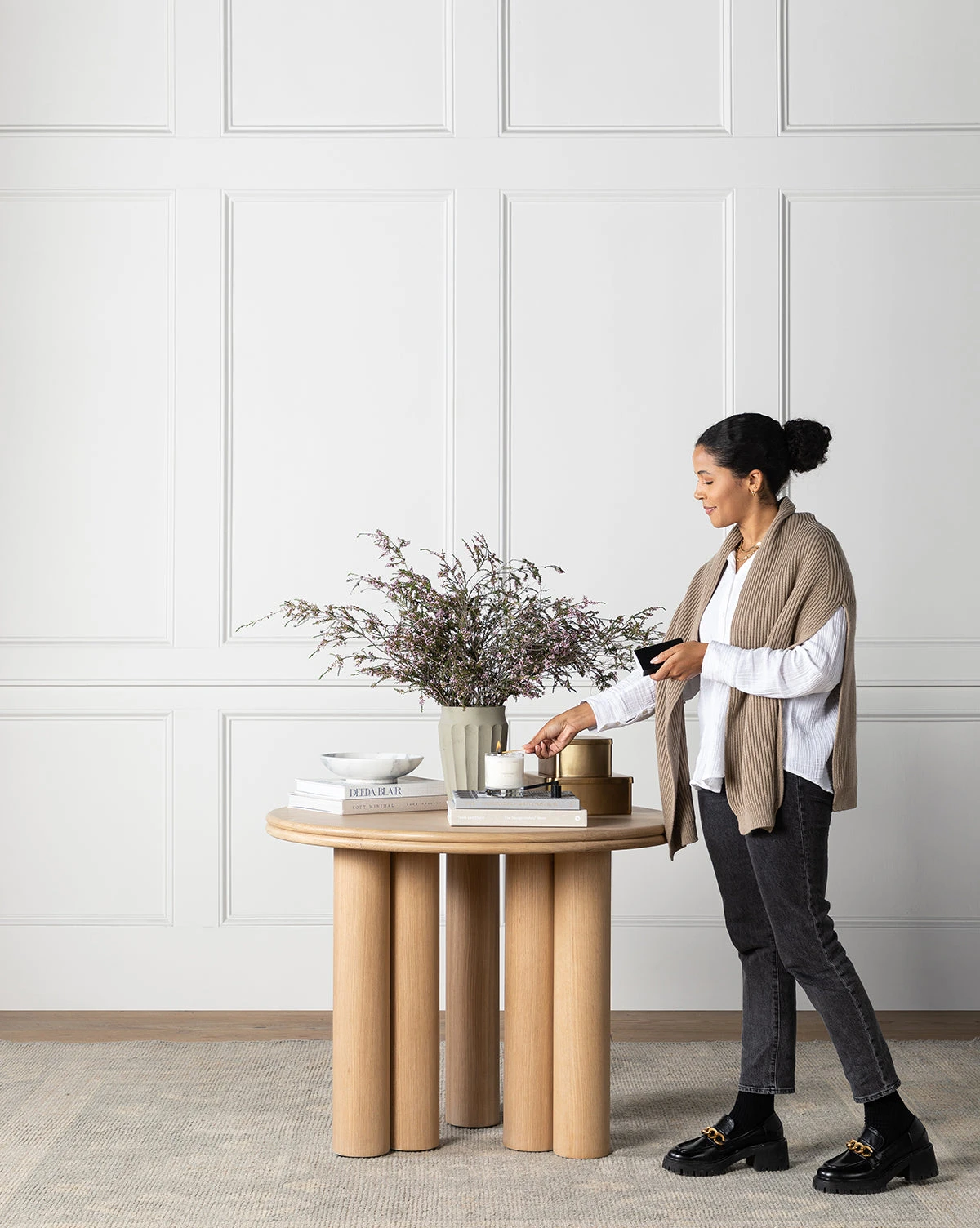 Ardell Table - Image 3